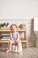 Little Pea BabyBjorn Γιογιό Potty Chair-white-grey_lifestyle
